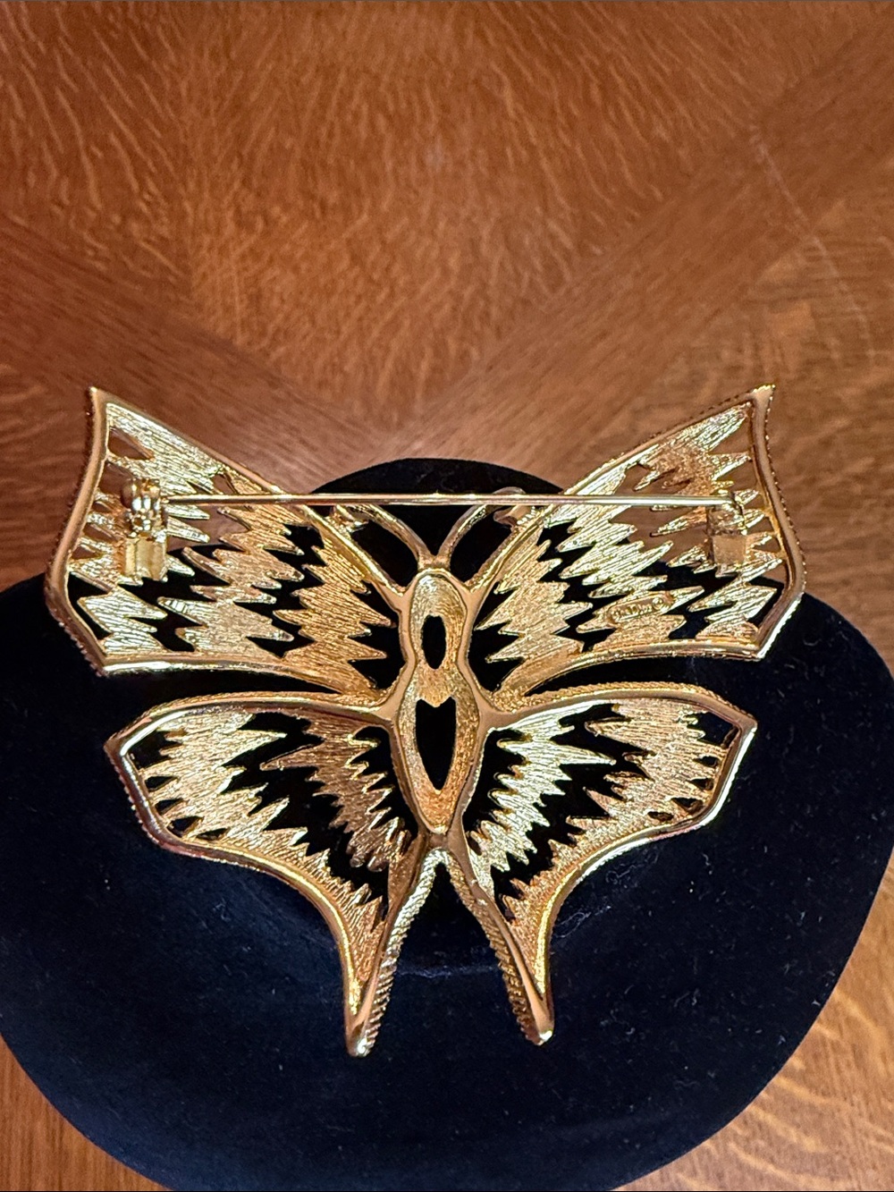 Christian Dior Gold Butterfly Brooch Pin - Women Jewelry - Picture 5 of 5